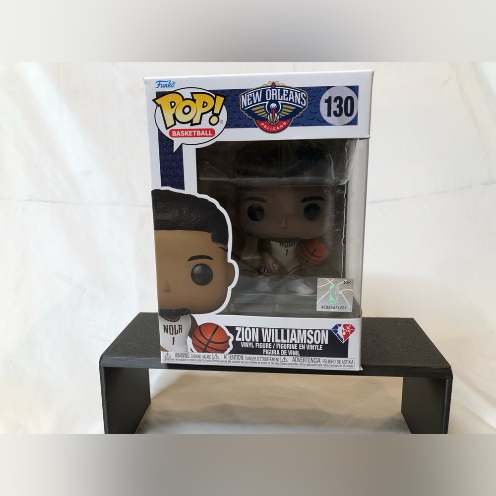 Funko POP! NBA New Orleans Pelicans Zion Williamson Vinyl Figure #130